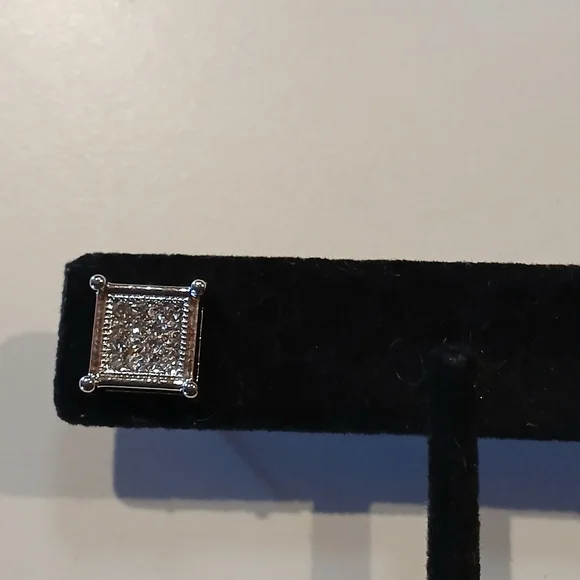 💎 Stainless Steel Square CZ Post Back Studs💎 - Picture 4 of 9